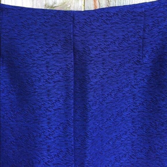 NWT Cabi Skirt Royal Blue Size 4 - Picture 3 of 7